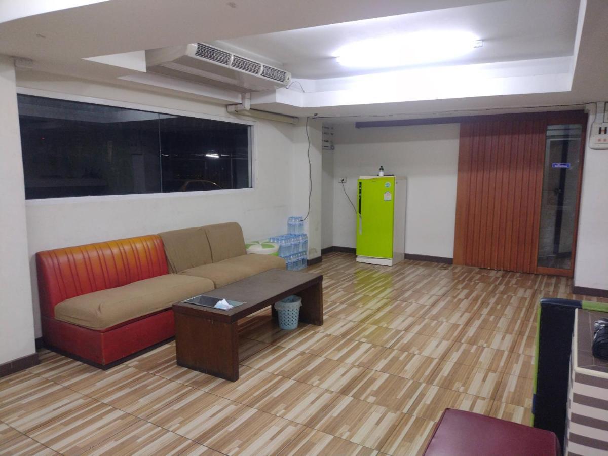 Friendly Hostel - Dmk Airport เฟรนด์ลี่ โฮสเทล ดอนเมือง バンコク都 エクステリア 写真