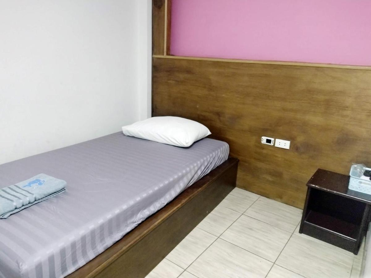 Friendly Hostel - Dmk Airport เฟรนด์ลี่ โฮสเทล ดอนเมือง バンコク都 エクステリア 写真